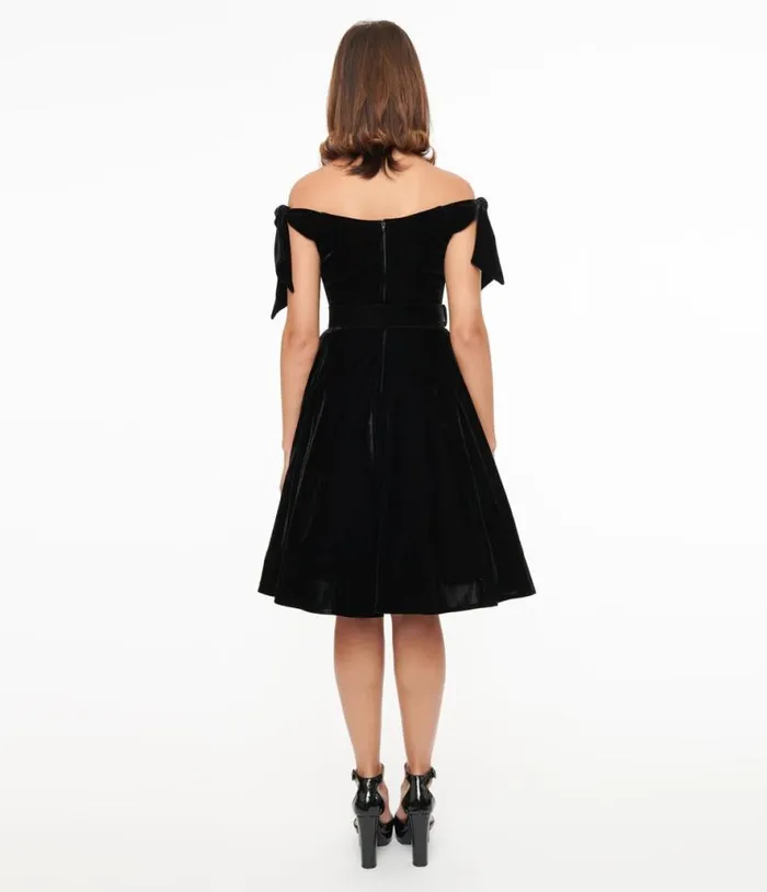 1960s Black Velvet Prairie Swing Dress Dresses Unique Vintage Pocket Dresses