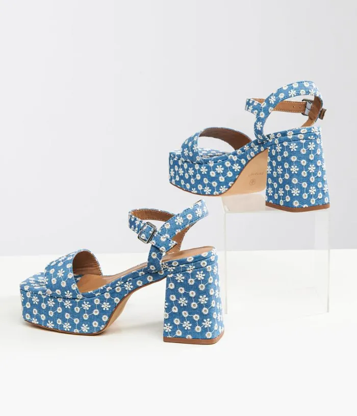 1970s Blue Daisy Denim Platform Sandals Shoes Unique Vintage Sandals