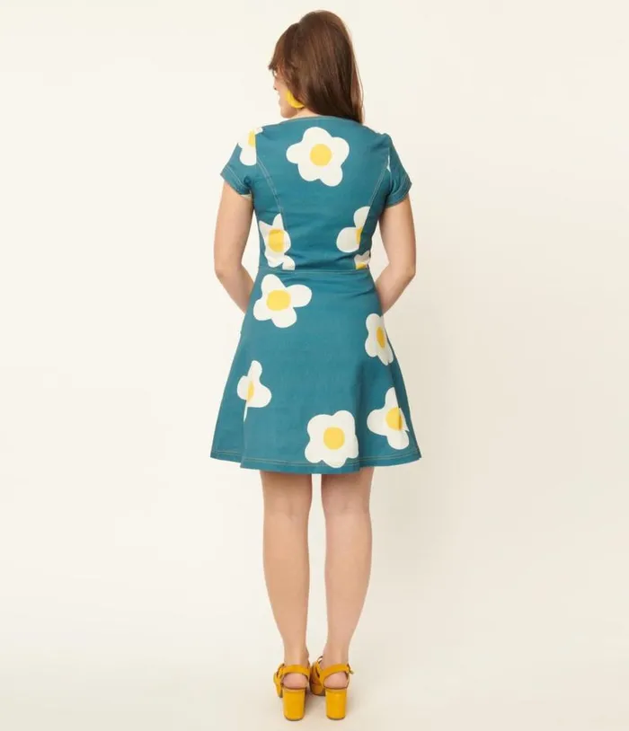 1970s Blue Denim and Egg Flower Print Flare Dress DressesPlus Unique Vintage Pocket Dresses