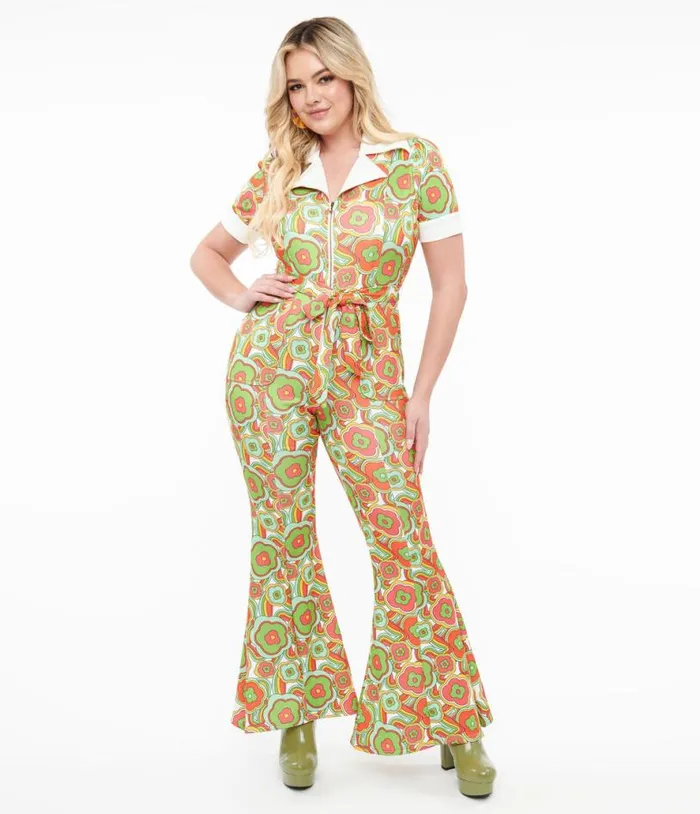 1970s Green Retro Floral Wide Leg Jumpsuit Clothing Unique Vintage Rompers and Jumpsuits 1970s Green Retro Floral Wide Leg Jumpsuit Clothing Unique Vintage Rompers and Jumpsuits