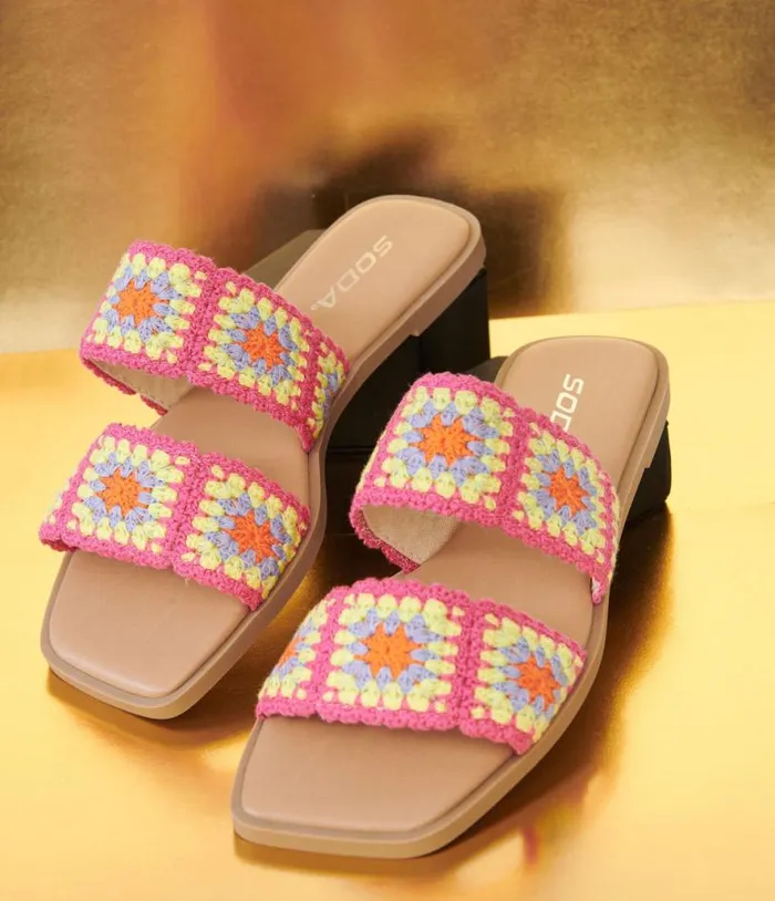 1970s Pink Crochet Square Sandals Shoes Unique Vintage Flats