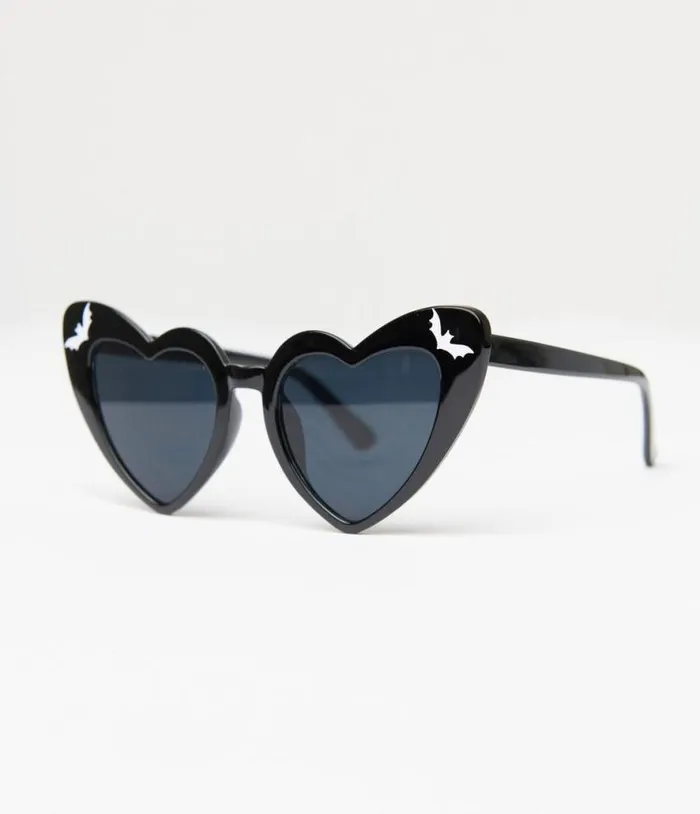 A Little Bit Batty Heart Shaped Sunglasses Accessories Unique Vintage Sunglasses A Little Bit Batty Heart Shaped Sunglasses Accessories Unique Vintage Sunglasses