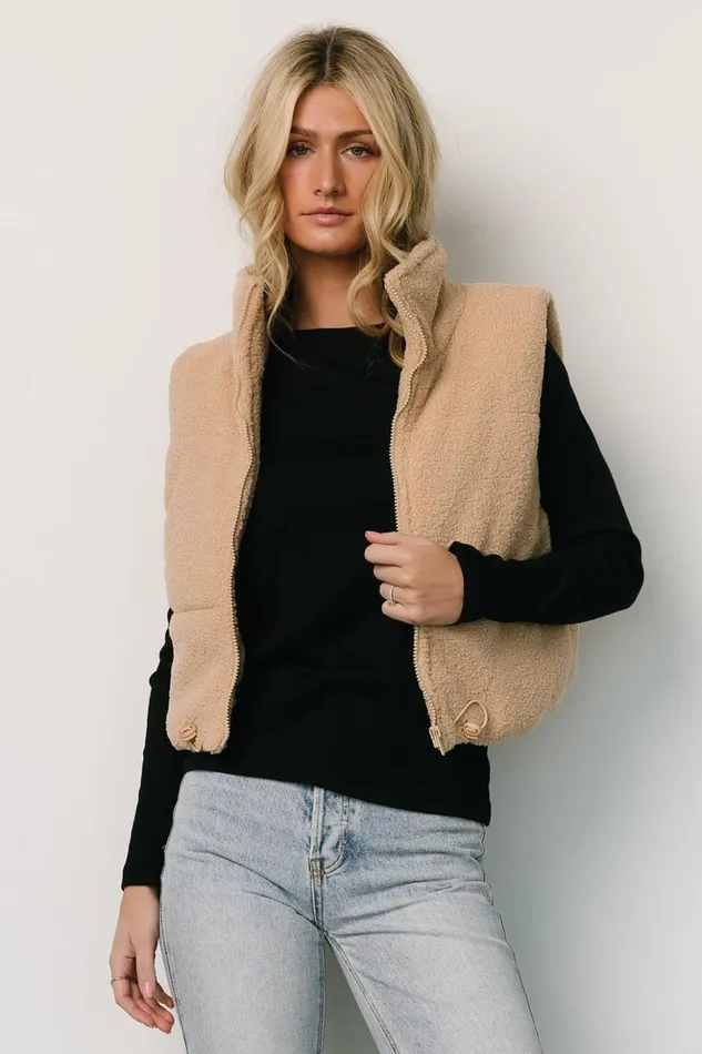 Baltic Born Outerwear Glenwood Zip Vest Sand 8211 Women Baltic Born Outerwear Glenwood Zip Vest Sand 8211 Women