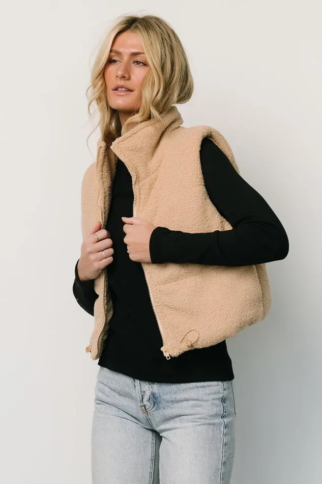 Baltic Born Outerwear Glenwood Zip Vest Sand 8211 Women Baltic Born Outerwear Glenwood Zip Vest Sand 8211 Women