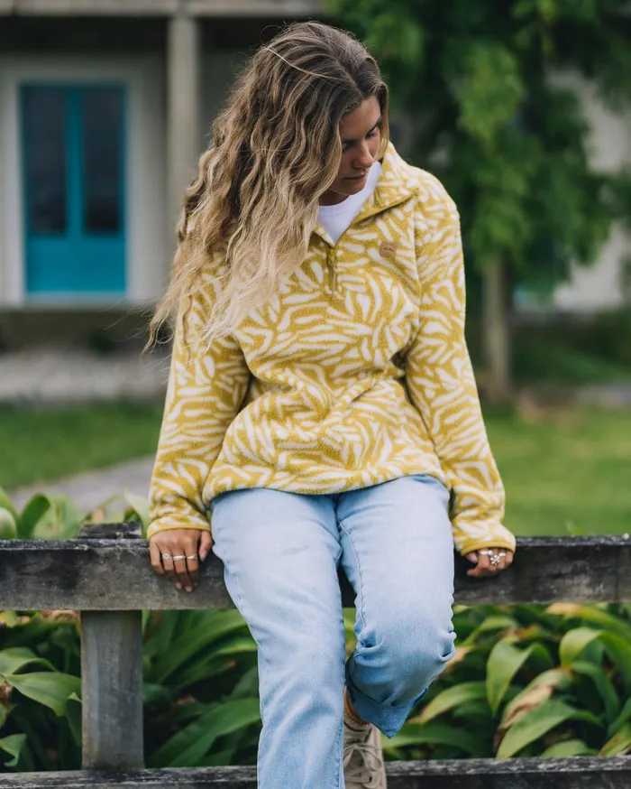 Billabong ADiv Boundary Mock 3 HalfZip Pullover Sweatshirt Fresh Moss Women Hoodies and Fleece Billabong ADiv Boundary Mock 3 HalfZip Pullover Sweatshirt Fresh Moss Women Hoodies and Fleece