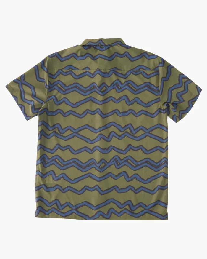 Billabong ADiv Surftrek Perf Short Sleeve Shirt Dark Olive Men Shirts Billabong ADiv Surftrek Perf Short Sleeve Shirt Dark Olive Men Shirts