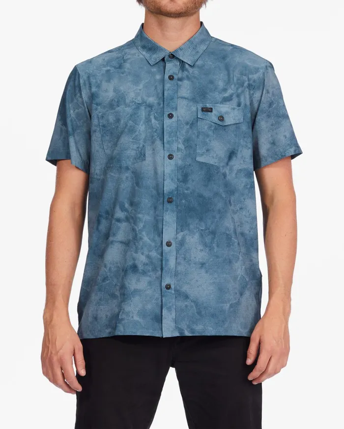 Billabong ADiv Surftrek Perf Short Sleeve Shirt Slate Blue Men Shirts
