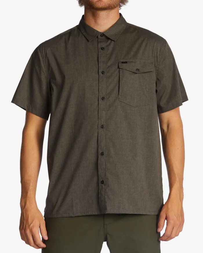 Billabong ADiv Surftrek Tech UPF 50 Short Sleeve Shirt Pewter Men Shirts