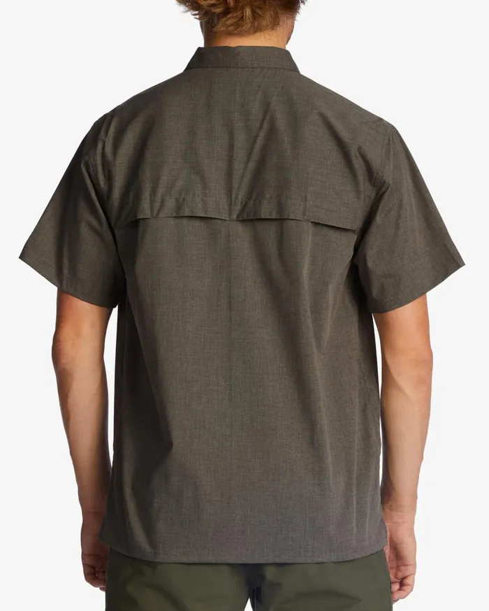 Billabong ADiv Surftrek Tech UPF 50 Short Sleeve Shirt Pewter Men Shirts Billabong ADiv Surftrek Tech UPF 50 Short Sleeve Shirt Pewter Men Shirts