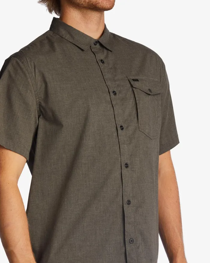 Billabong ADiv Surftrek Tech UPF 50 Short Sleeve Shirt Pewter Men Shirts Billabong ADiv Surftrek Tech UPF 50 Short Sleeve Shirt Pewter Men Shirts
