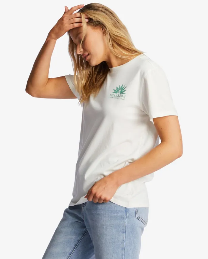Billabong ADiv Tee Short Sleeve UPF 50 TShirt Fresh Powder Women Graphic Tees and Tanks Billabong ADiv Tee Short Sleeve UPF 50 TShirt Fresh Powder Women Graphic Tees and Tanks