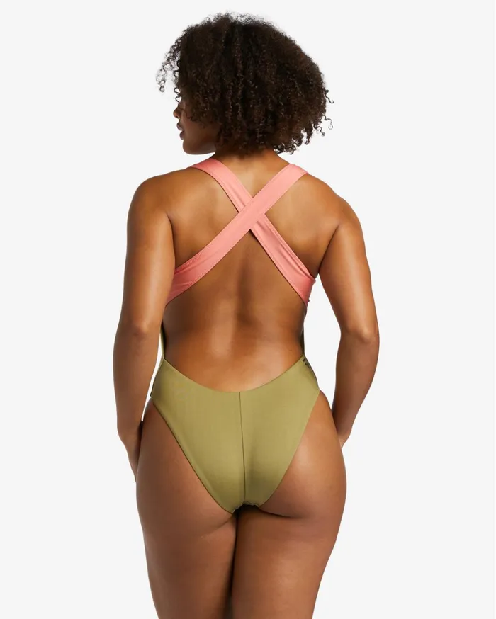 Billabong ADiv UPF 50 OnePiece Swimsuit Cedar Women One Pieces Billabong ADiv UPF 50 OnePiece Swimsuit Cedar Women One Pieces
