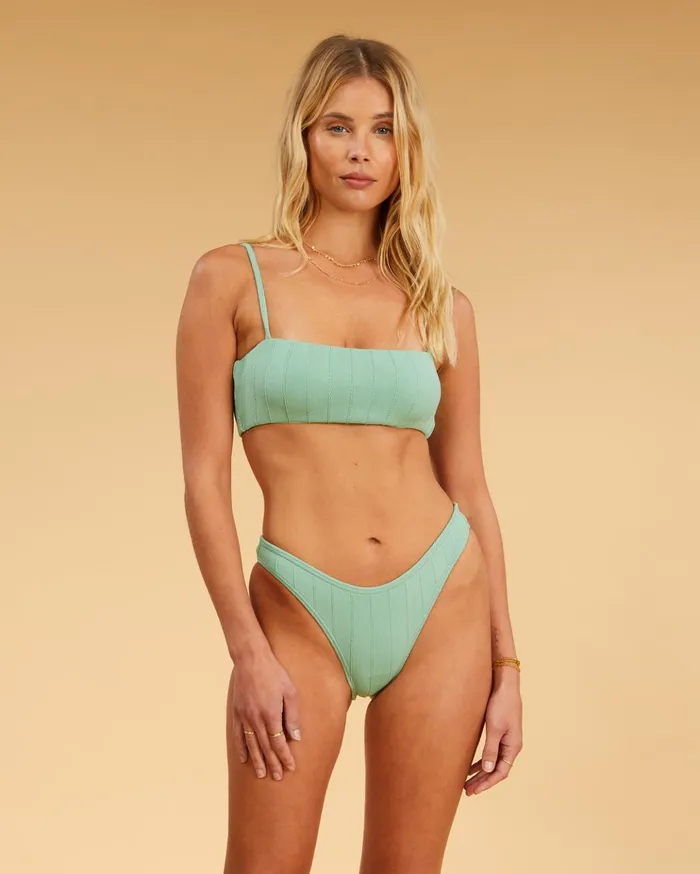 Billabong Salty Blonde Sunset Rib Tank Bikini Top Washed Grass Women Bikini Tops Billabong Salty Blonde Sunset Rib Tank Bikini Top Washed Grass Women Bikini Tops