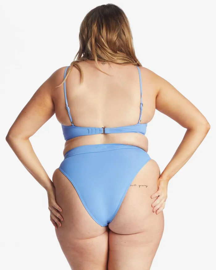 Billabong Sol Searcher Maui Rider Bikini Bottoms Surfside Women Solid Swimwear Billabong Sol Searcher Maui Rider Bikini Bottoms Surfside Women Solid Swimwear