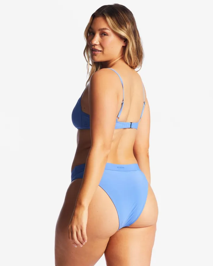 Billabong Sol Searcher Maui Rider Bikini Bottoms Surfside Women Solid Swimwear Billabong Sol Searcher Maui Rider Bikini Bottoms Surfside Women Solid Swimwear