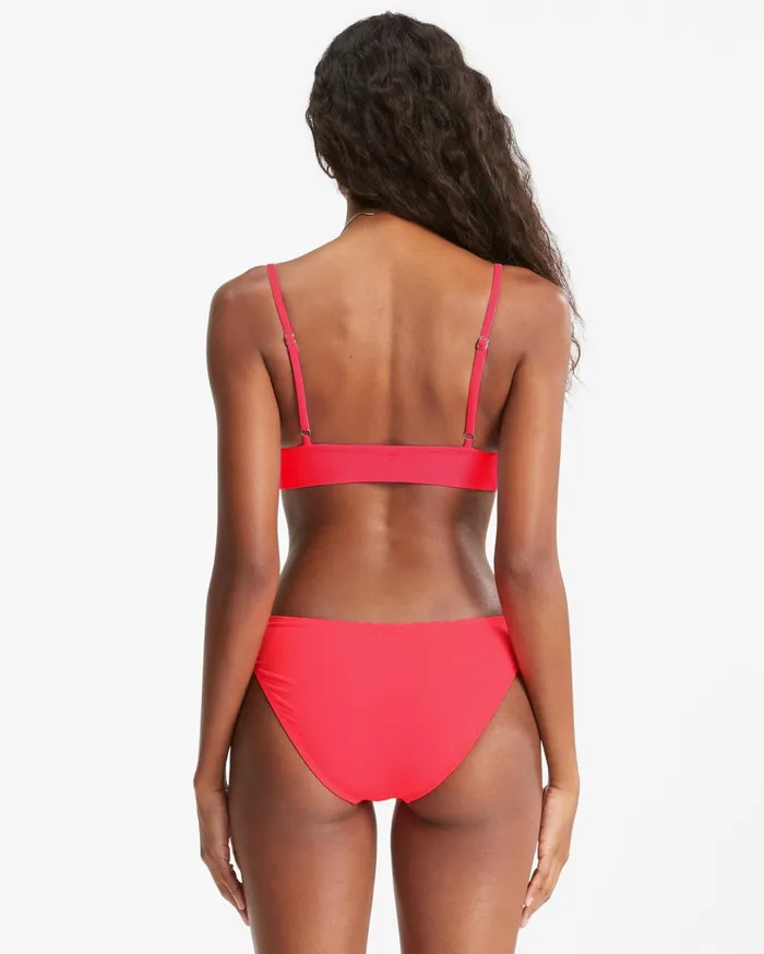Billabong Sol Searcher VNeck Cami Bikini Top Coral Dream Women Bikini Tops Billabong Sol Searcher VNeck Cami Bikini Top Coral Dream Women Bikini Tops