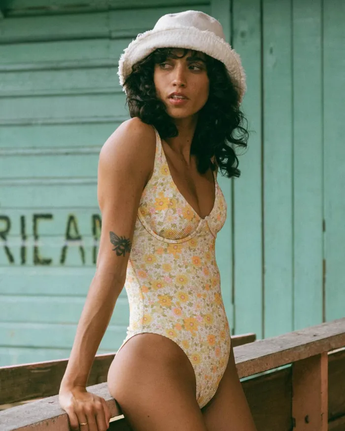Billabong Sun Worshipper Tanlines OnePiece Swimsuit Multi Women One Pieces Billabong Sun Worshipper Tanlines OnePiece Swimsuit Multi Women One Pieces