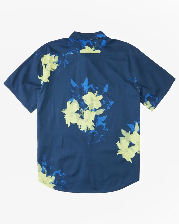 Billabong Sundays Floral Short Sleeve Shirt Midnight Men Shirts Billabong Sundays Floral Short Sleeve Shirt Midnight Men Shirts
