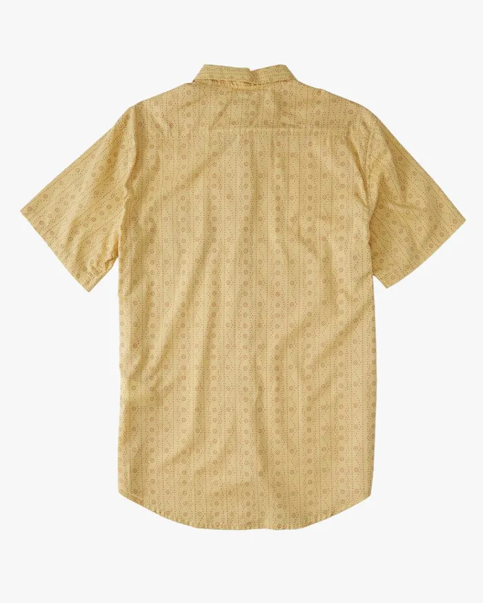 Billabong Sundays Mini Short Sleeve Shirt Straw Men Shirts Billabong Sundays Mini Short Sleeve Shirt Straw Men Shirts