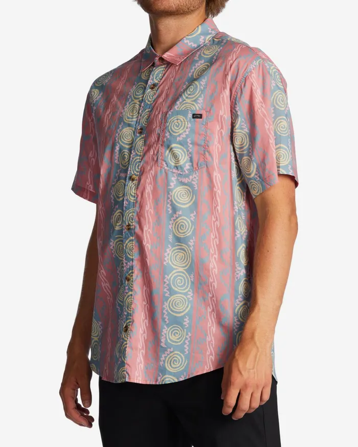Billabong Sundays Short Sleeve Shirt Dusty Red Men Shirts Billabong Sundays Short Sleeve Shirt Dusty Red Men Shirts