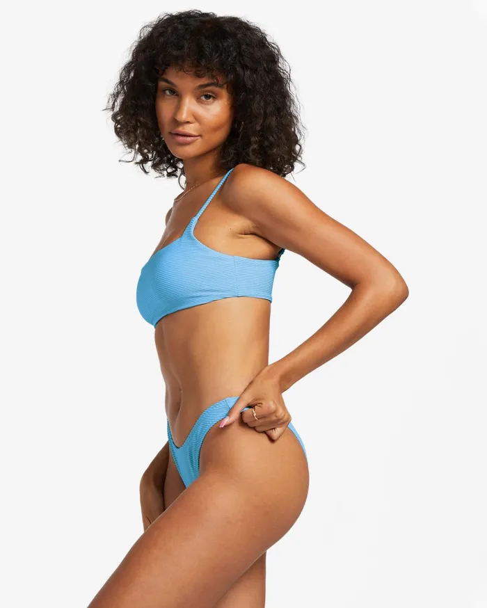 Billabong Tanlines Zoe Crop Bikini Top Summer Sky Women Bikinis Billabong Tanlines Zoe Crop Bikini Top Summer Sky Women Bikinis