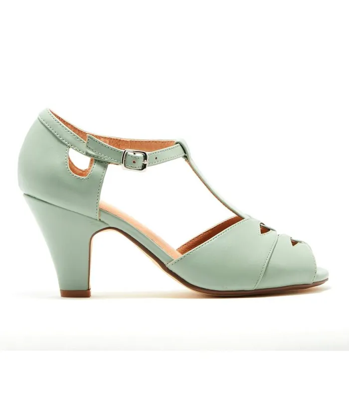 Chelsea Crew 1920s Mint Leatherette TStrap Catherina Heels Shoes Unique Vintage Heels