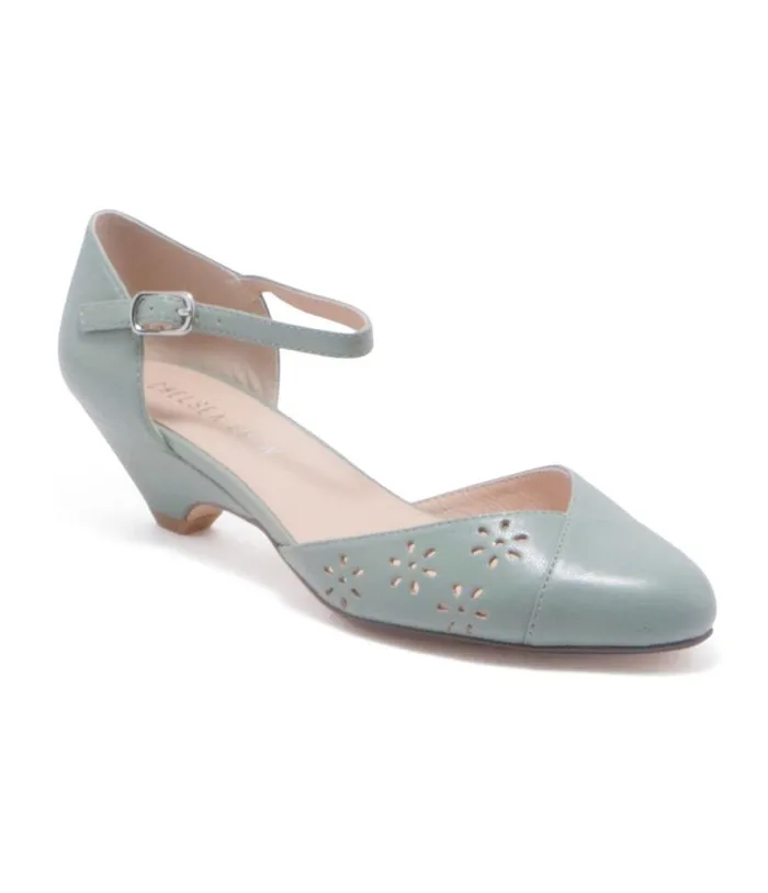 Chelsea Crew 1930s Mint Leatherette Eyelet Percy Heels Shoes Unique Vintage Heels Chelsea Crew 1930s Mint Leatherette Eyelet Percy Heels Shoes Unique Vintage Heels