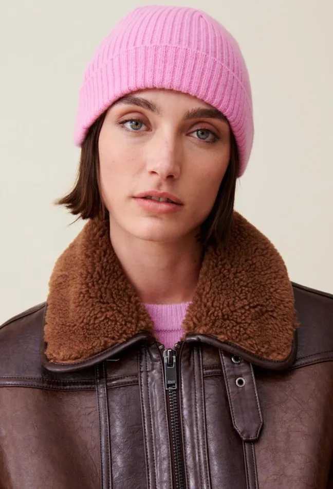 Claudie Pierlot Cashmere Ribbed Hat CP Embroidery Accessories Scarves Hats And Gloves Claudie Pierlot Cashmere Ribbed Hat CP Embroidery Accessories Scarves Hats And Gloves
