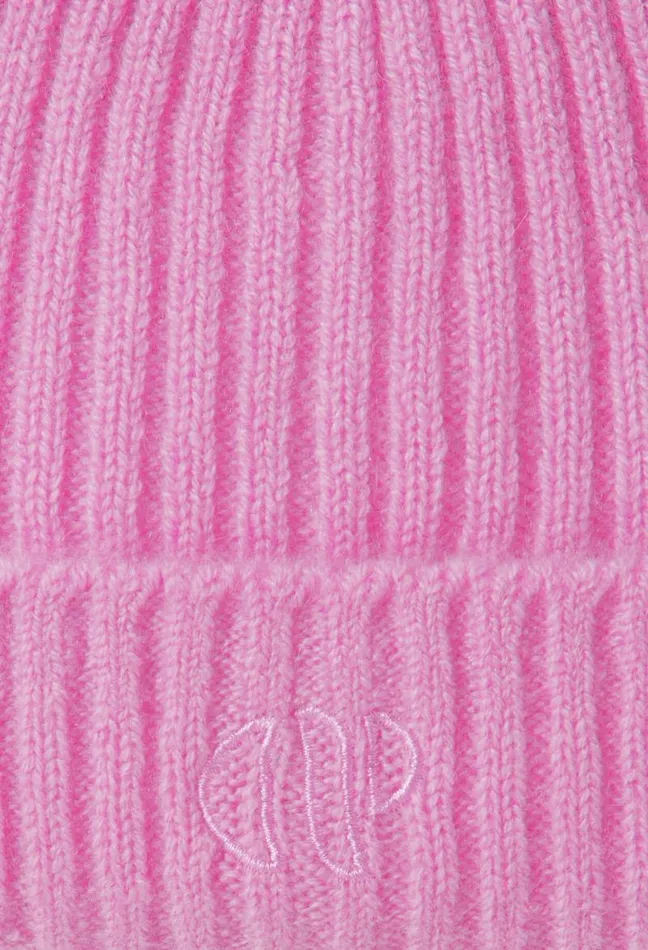Claudie Pierlot Cashmere Ribbed Hat CP Embroidery Accessories Scarves Hats And Gloves Claudie Pierlot Cashmere Ribbed Hat CP Embroidery Accessories Scarves Hats And Gloves