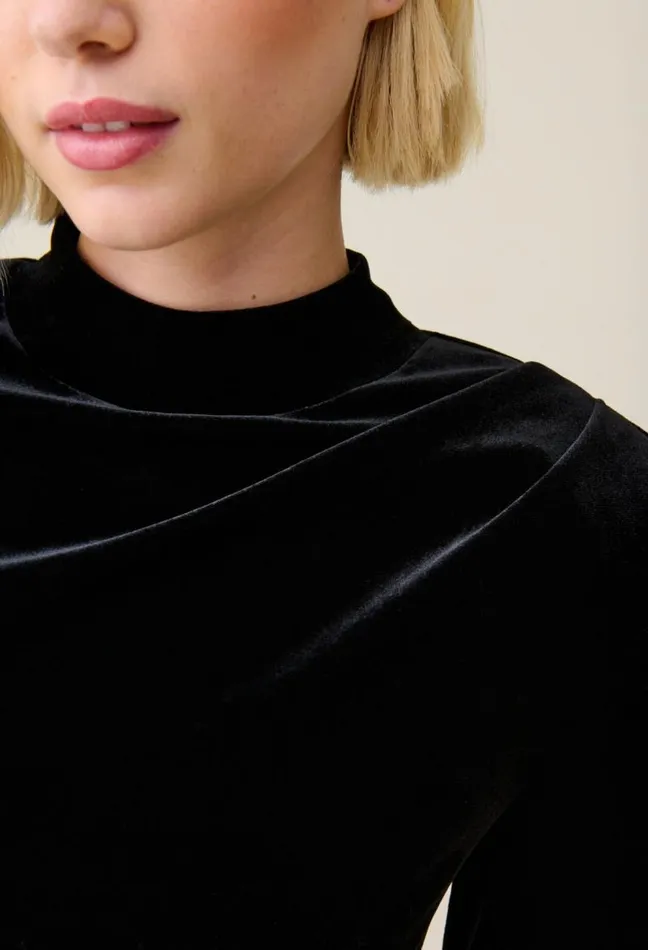 Claudie Pierlot Fitted Black Velvet Top Clothes Tshirts