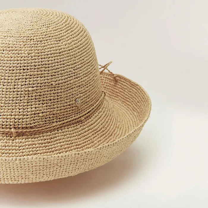 Hats Rollable and Packable Helen Kaminski Provence 8 Natural