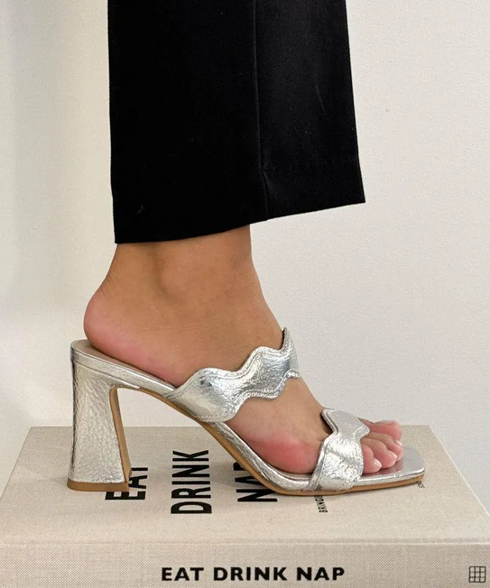 Heels Shop Dolce Vita Ilva Heels Silver Distressed Leather Silver Leather Heels Silver Distressed Leather