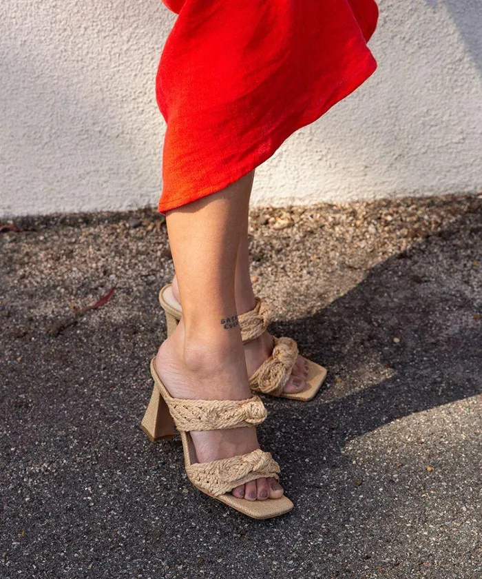 Heels Shop Dolce Vita Niyah Heels Lt Natural Raffia Lt Natural Raffia