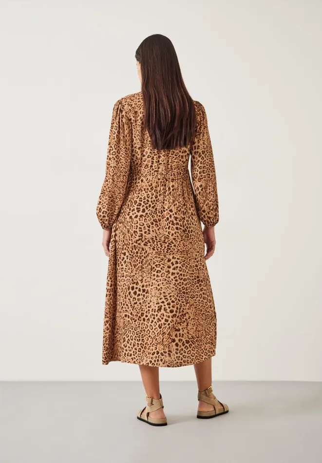 Hush Dresses Women Kiera Leopard Midi Dress Natural Leopard Hush Dresses Women Kiera Leopard Midi Dress Natural Leopard