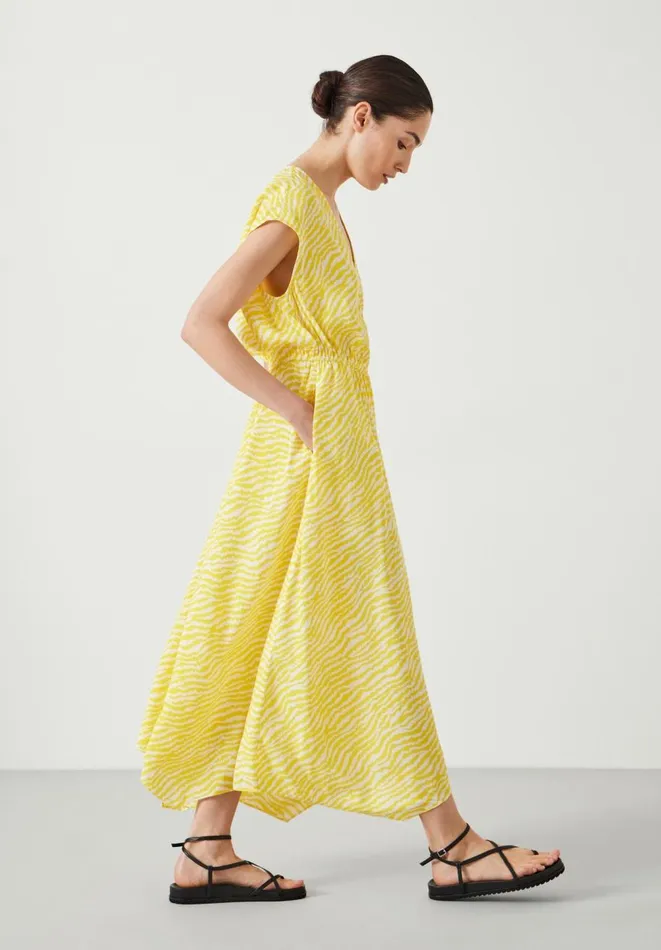 Hush Dresses Women Klara Relaxed Maxi Dress Blurred Animal Yellow Hush Dresses Women Klara Relaxed Maxi Dress Blurred Animal Yellow