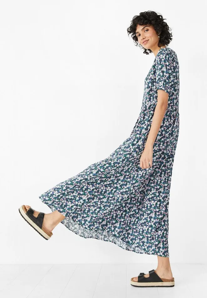 Hush Dresses Women Penelope Maxi Dress Pop Floral Blackpink Hush Dresses Women Penelope Maxi Dress Pop Floral Blackpink