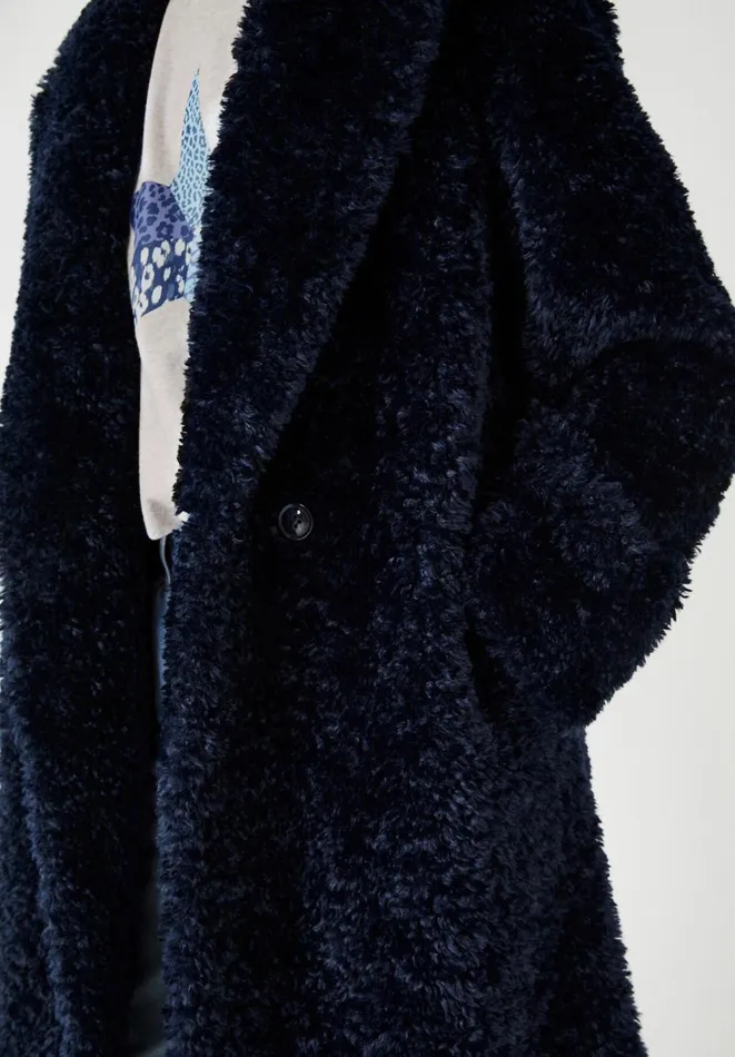 Hush Jackets and Coats Women Leighton Textured Faux Fur Coat Midnight Navy Hush Jackets and Coats Women Leighton Textured Faux Fur Coat Midnight Navy