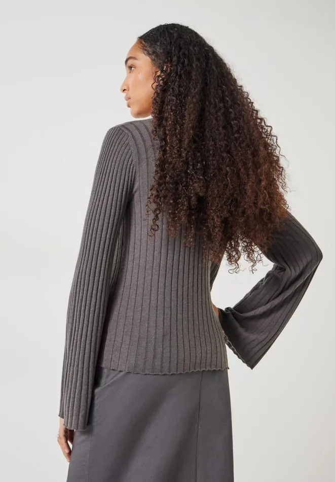 Hush Jumpers and Cardigans Women Zelda Fluted Sleeve Rib Wool Blend Jumper Slate Hush Jumpers and Cardigans Women Zelda Fluted Sleeve Rib Wool Blend Jumper Slate