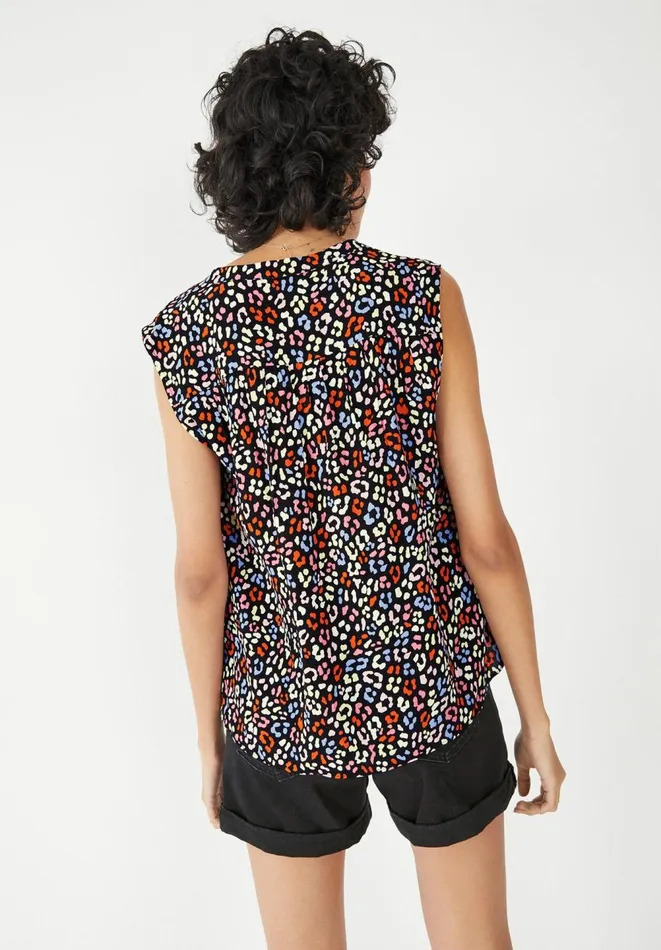 Hush Shirts and Blouses Women Kayla V Neck Blouse Soft Leopard Blackmulti Hush Shirts and Blouses Women Kayla V Neck Blouse Soft Leopard Blackmulti