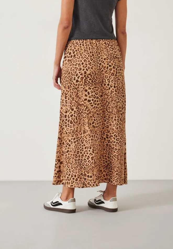 Hush Skirts Women Tia Maxi Skirt Natural Leopard Hush Skirts Women Tia Maxi Skirt Natural Leopard