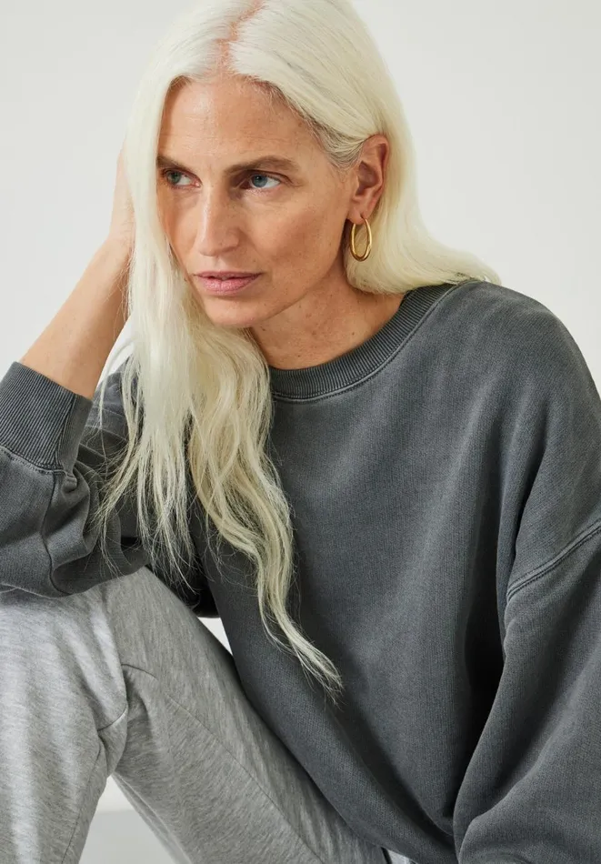 Hush Sweatshirts and Hoodies Women Quade Cotton Oversized Sweatshirt Dark Grey Hush Sweatshirts and Hoodies Women Quade Cotton Oversized Sweatshirt Dark Grey