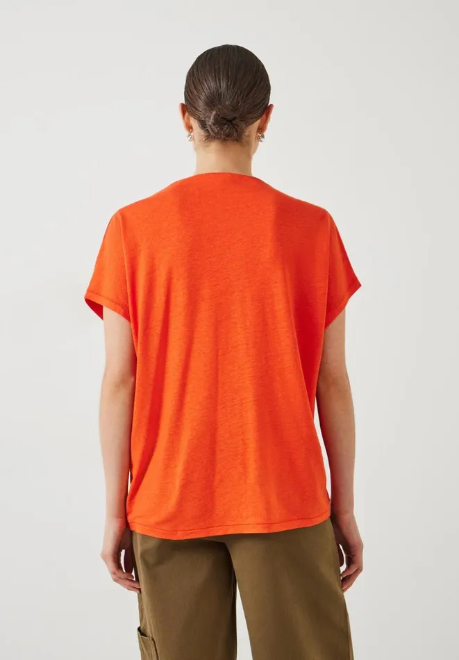 Hush Tops and Tshirts Women Danny Linen VNeck TShirt Red Hush Tops and Tshirts Women Danny Linen VNeck TShirt Red