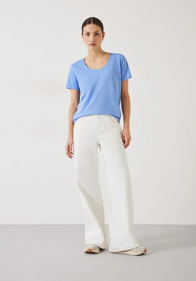 Hush Tops and Tshirts Women Hari Scoop Neck Cotton Slub TShirt Periwinkle Blue Hush Tops and Tshirts Women Hari Scoop Neck Cotton Slub TShirt Periwinkle Blue