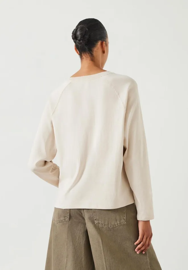 Hush Tops and Tshirts Women Matilda Cotton Raglan Top Ecru Hush Tops and Tshirts Women Matilda Cotton Raglan Top Ecru