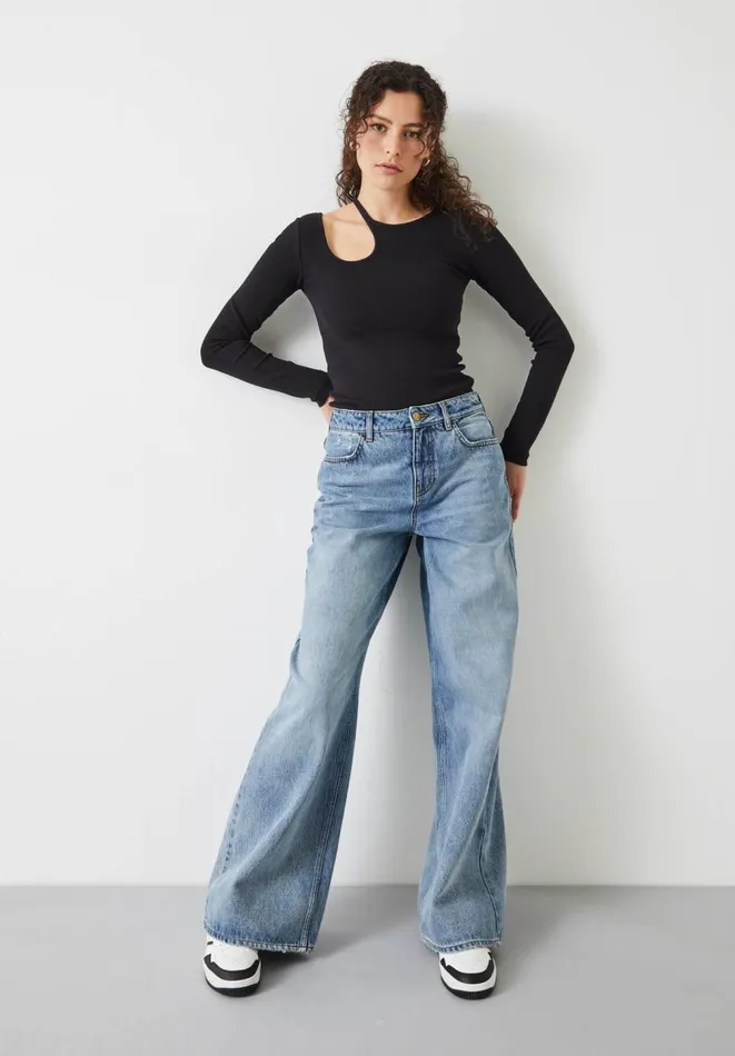 Hush Tops and Tshirts Women Sabina Cut Out Long Sleeve Top Black Hush Tops and Tshirts Women Sabina Cut Out Long Sleeve Top Black