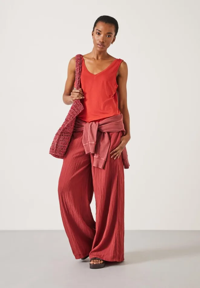 Hush Tops and Tshirts Women Sally VNeck Jersey Vest Top Deep Red Hush Tops and Tshirts Women Sally VNeck Jersey Vest Top Deep Red