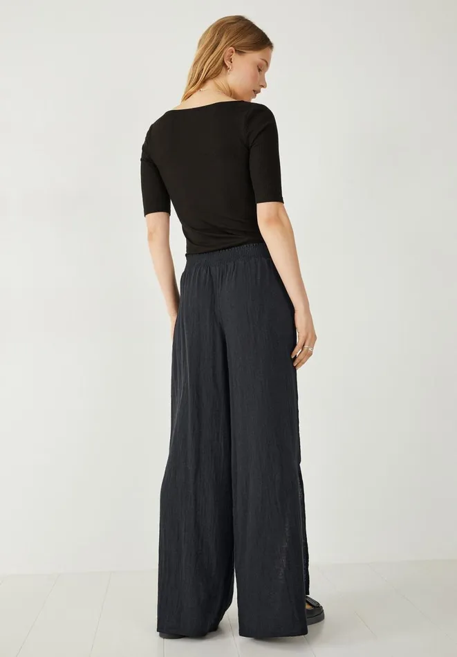 Hush Tops and Tshirts Women Sarah Knot Front Top Black Hush Tops and Tshirts Women Sarah Knot Front Top Black