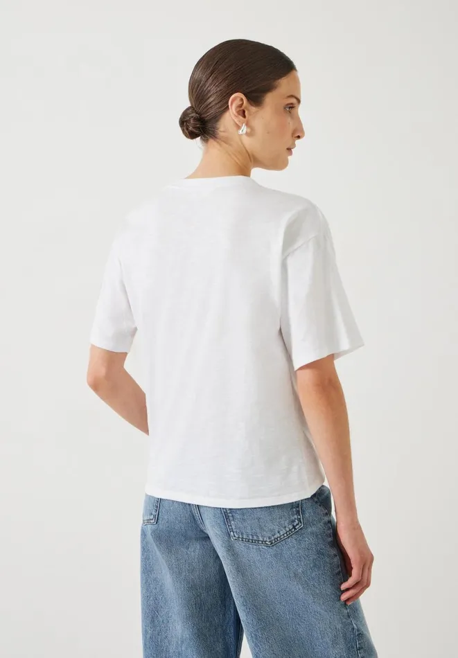 Hush Tops and Tshirts Women Tamsen Relaxed Tuck Detail Slub TShirt White Hush Tops and Tshirts Women Tamsen Relaxed Tuck Detail Slub TShirt White