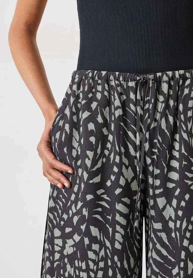 Hush Trousers Women Layla Print Tie Waist Trousers Charcoal Mark Hush Trousers Women Layla Print Tie Waist Trousers Charcoal Mark