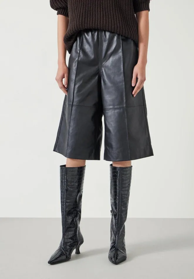 Hush Trousers Women Leather Bermuda Short Black Hush Trousers Women Leather Bermuda Short Black